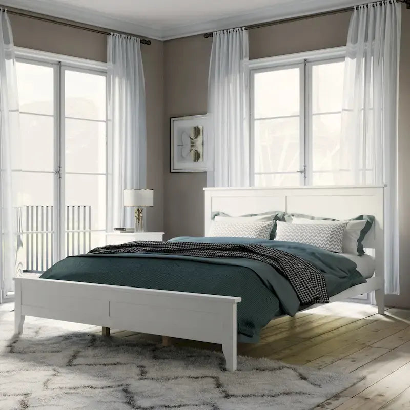 Lit plateforme double blanc en bois massif avec tête de lit élégante