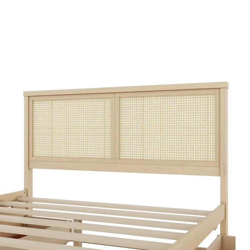 Lit plateforme antique en bois naturel avec 4 tiroirs de rangement et tête de lit en rotin