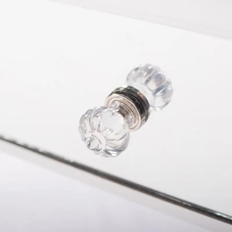 Coiffeuse 3 tiroirs finition miroir argenté avec compartiments de rangement